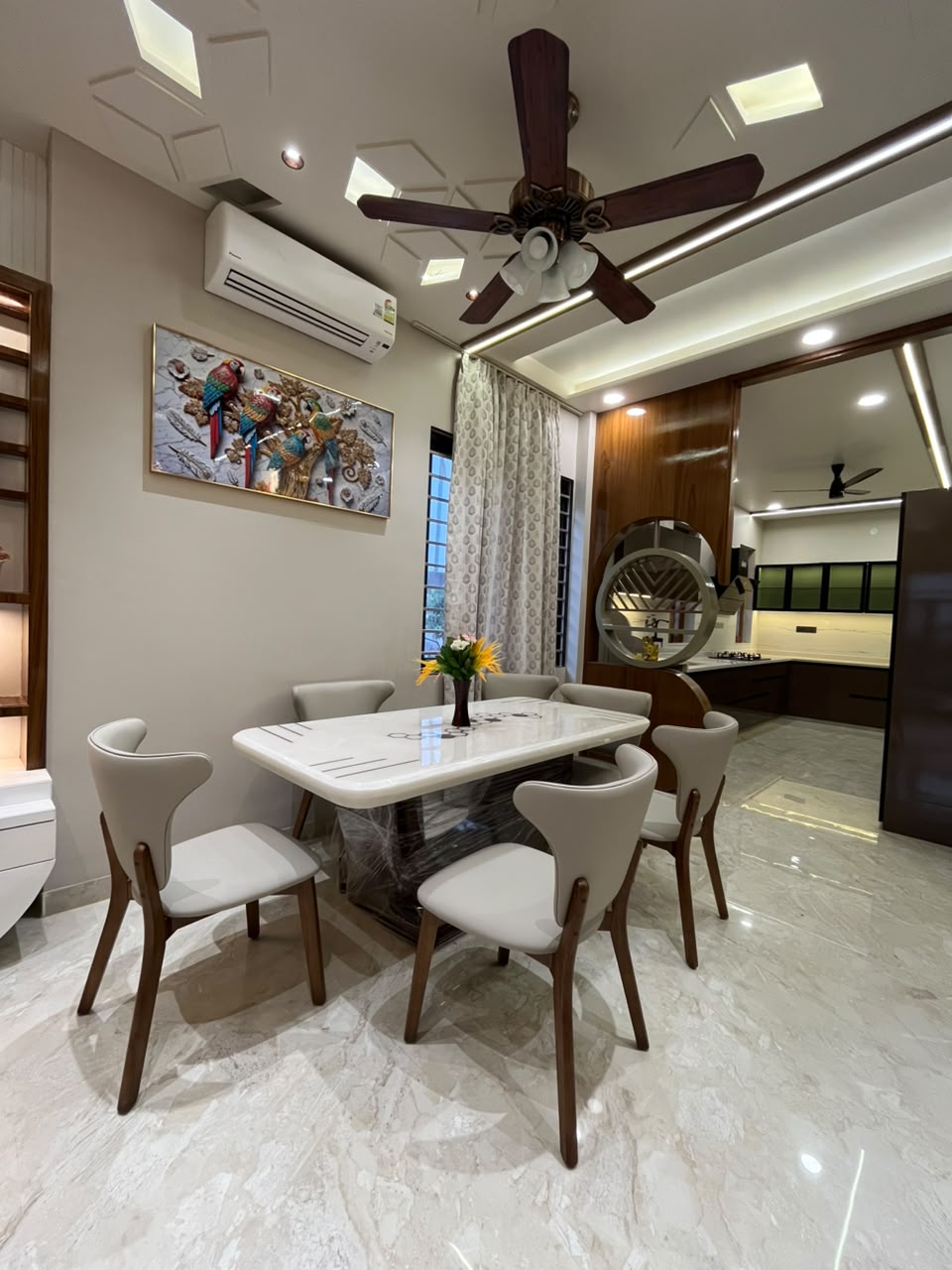 5BHK West Facing villa with double car parking 